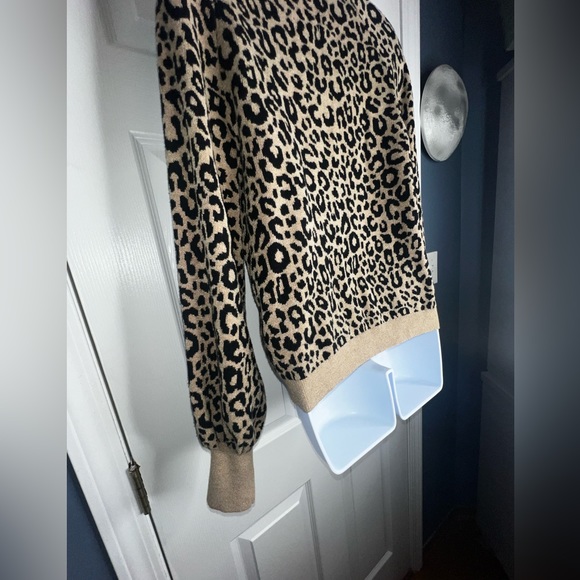 Abercrombie & Fitch Womens Medium Brown Animal Print Knit Sweater Top A&F M Soft - Picture 11 of 13
